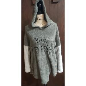 “Yes, I’m Cold. Me 24/7” Gray Hoodie Tunic Oversized Size Medium Fleece Pullover